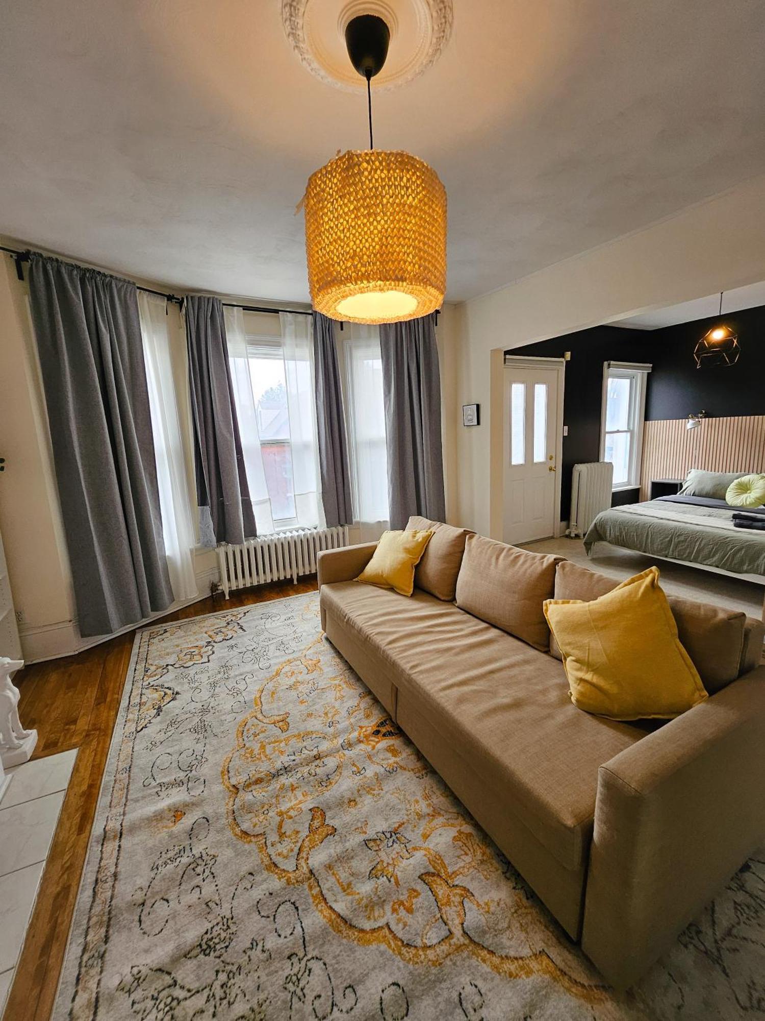 Ottawa Downtown Cozy Guesthouse エクステリア 写真
