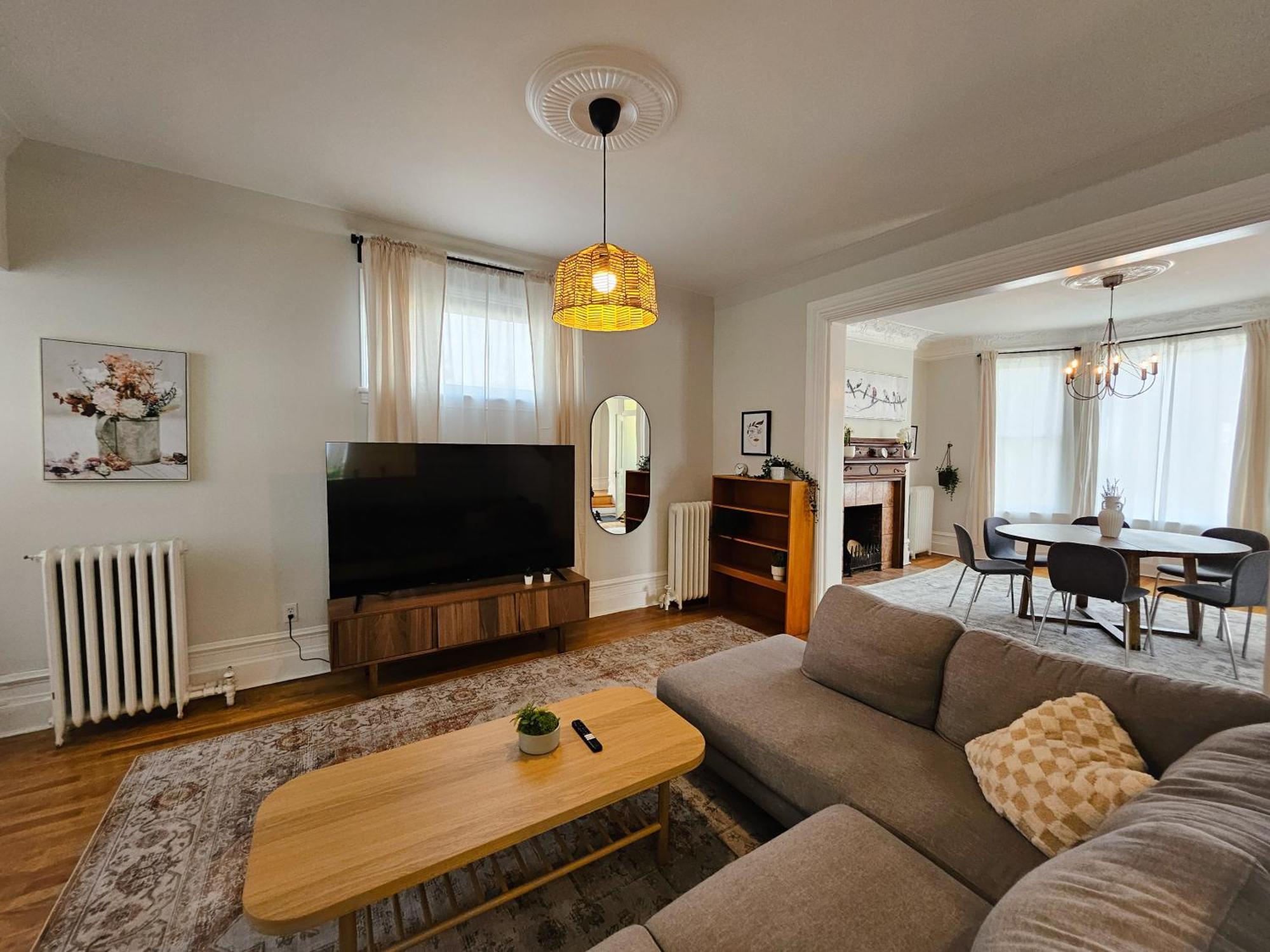 Ottawa Downtown Cozy Guesthouse エクステリア 写真