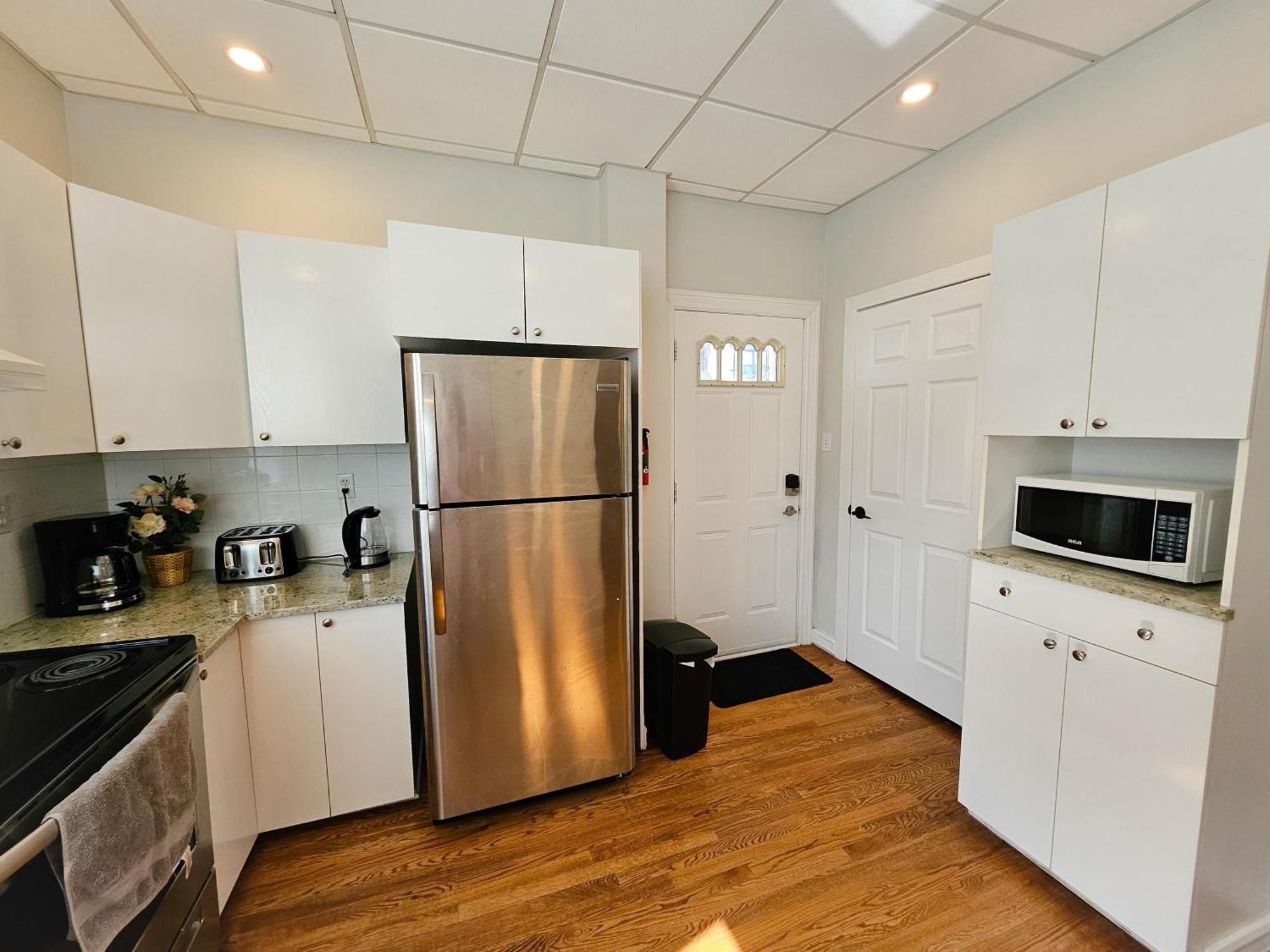 Ottawa Downtown Cozy Guesthouse エクステリア 写真